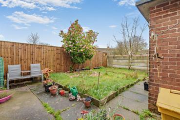 Dinmore Avenue rear garden
